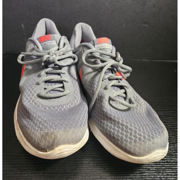 Nike Mens Revolution 4 908988-013 Gray Running Shoes Red Swoosh Sneakers Size 11 - Picture 1 of 8